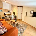 Le Vieux Moulin *